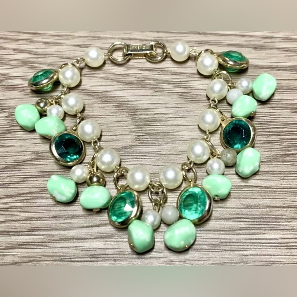 Vintage Designer Signed AHMET Gold Tone Green Crystal & Pearl Cha-Cha Bracelet - Picture 2 of 5